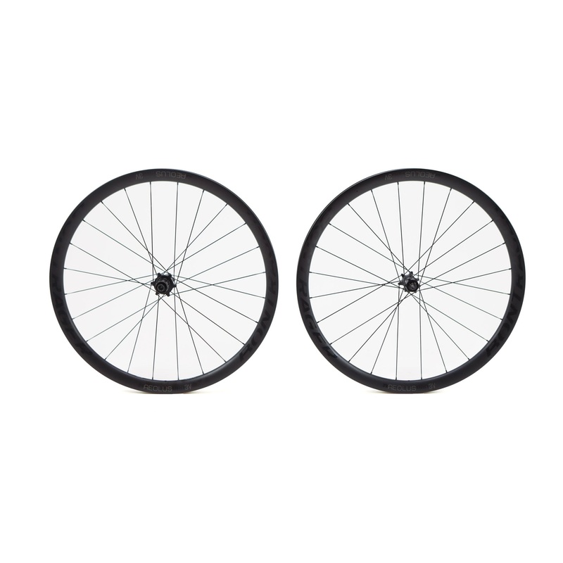Bontrager Aeolus Pro 3V Carbon Disc Wheelset, Shimano Freehub